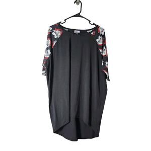 Lularoe Irma‎ Tunuc Top Size Medium Black Count Dracula Raglan Sleeve Hi/Lo Hem
